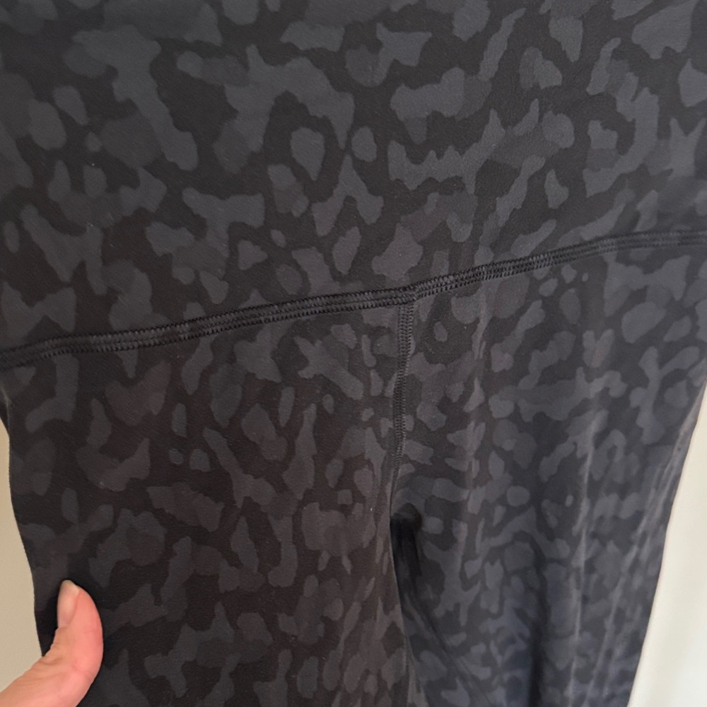 lululemon athletica Charcoal Patterned Leggings - Picture 2 of 4